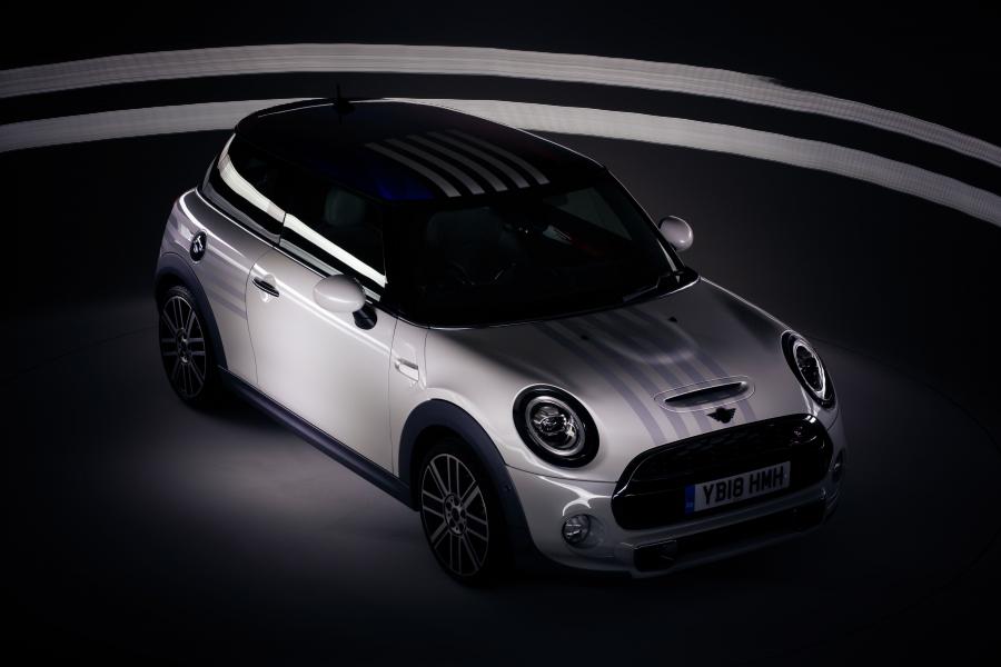  Mini Cooper S for Royal Wedding (F56) 2018 года  (фото 8 из 64)